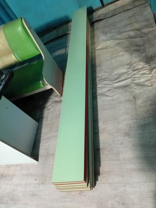 Полочки в отличном состоянии