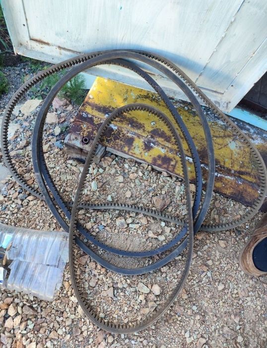 Запчасти на уаз газ зил