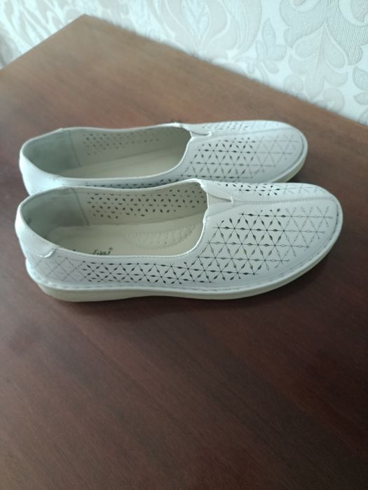 Продам новые туфли.