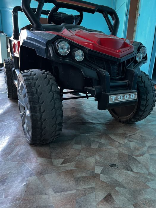 Продам детскую машинку