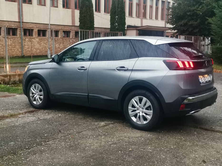 Peugeot 3008 1.2 benzina