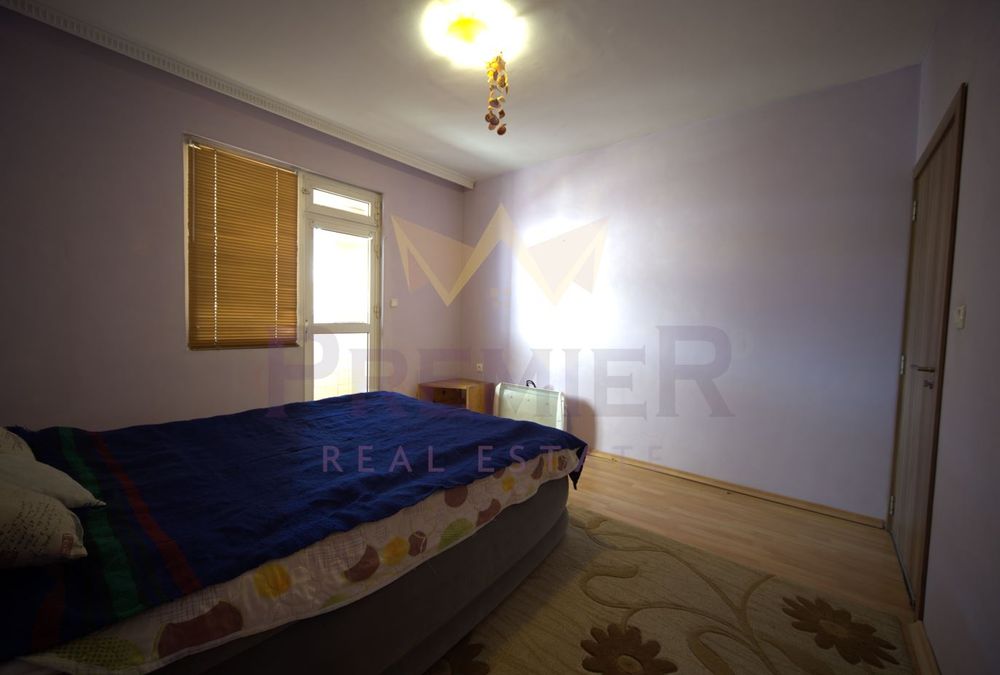 Продава се Тристаен апартамент в Бургас, Братя Миладинови - 90 кв.м за 1656 €/кв.м - Снимка #5