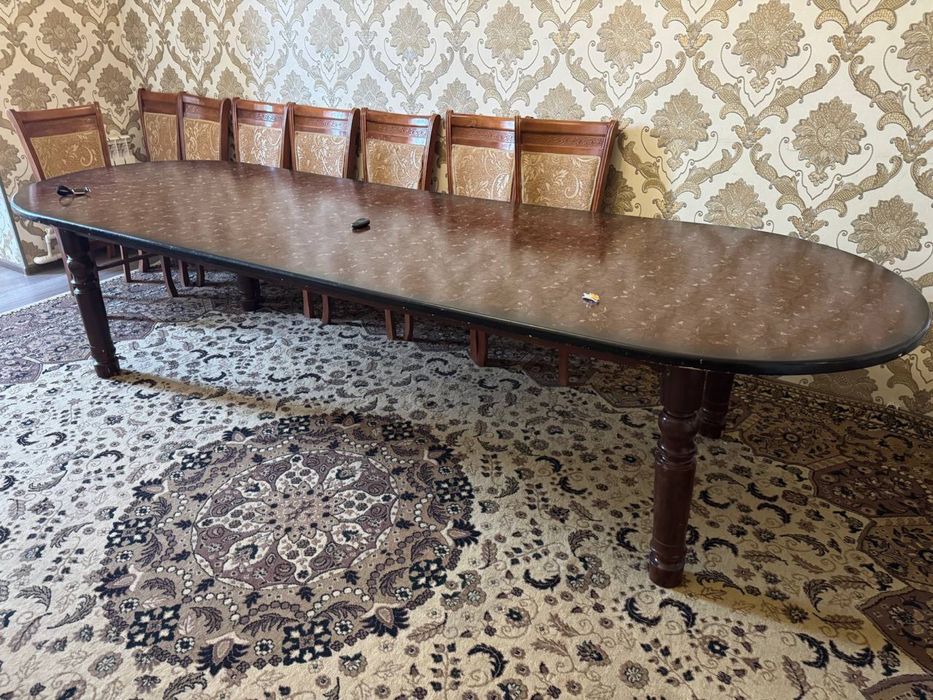 Стол стул 12 кишилик сотилади