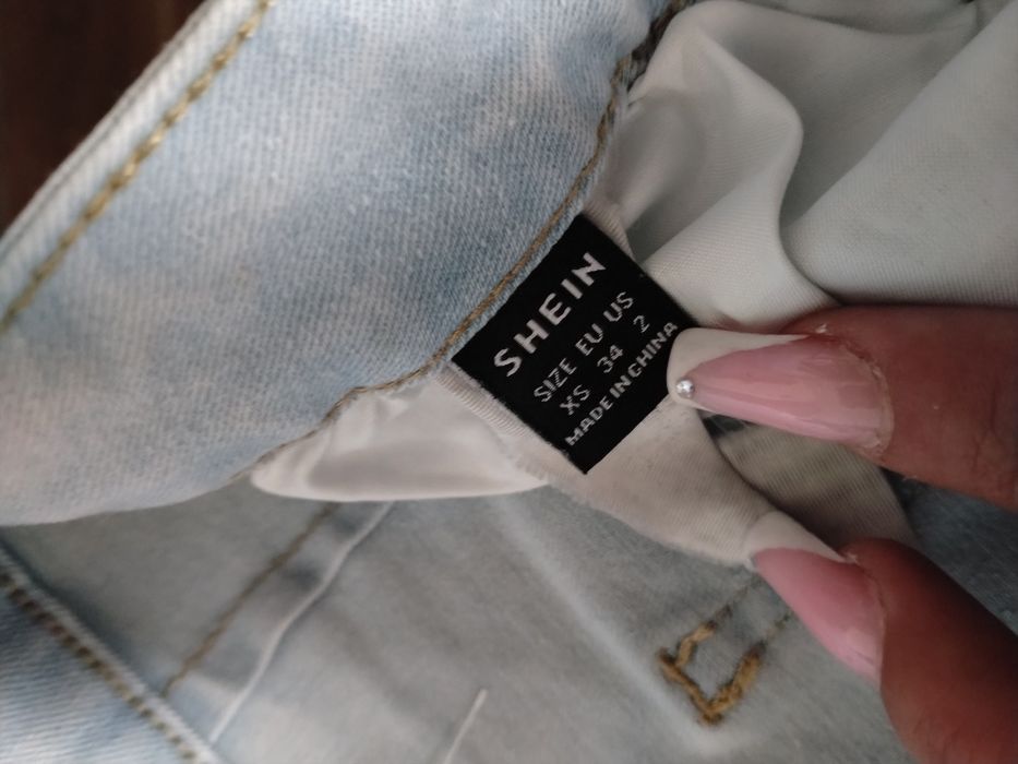 Blugi cu talie înaltă, SHEIN