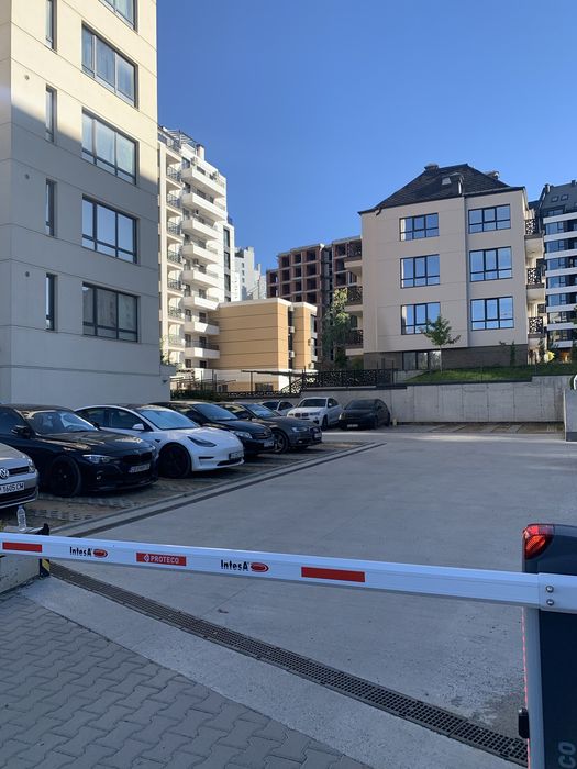 Дава се под наем Гараж / Паркомясто в София, Овча купел 1 - 14 кв.м за 85 € - Снимка #1