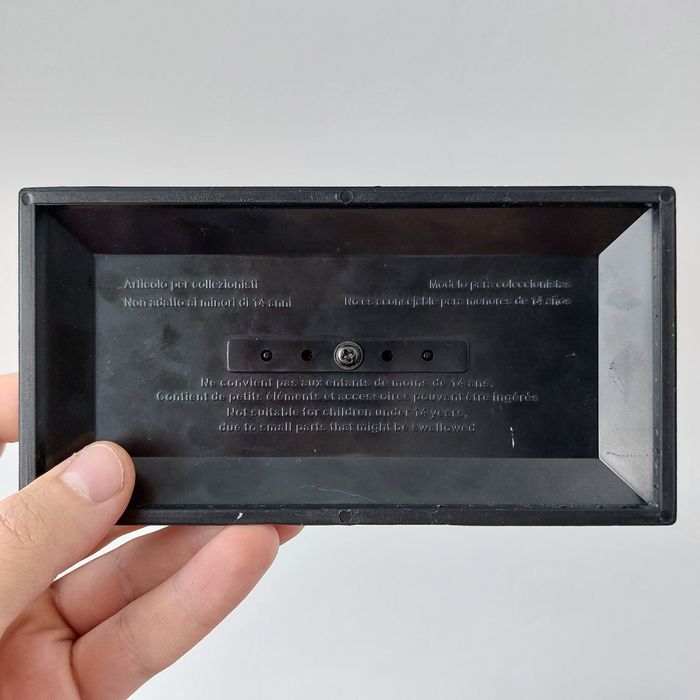 Machetă auto VW Golf IV R32 2003 – Solido 1:43, negru