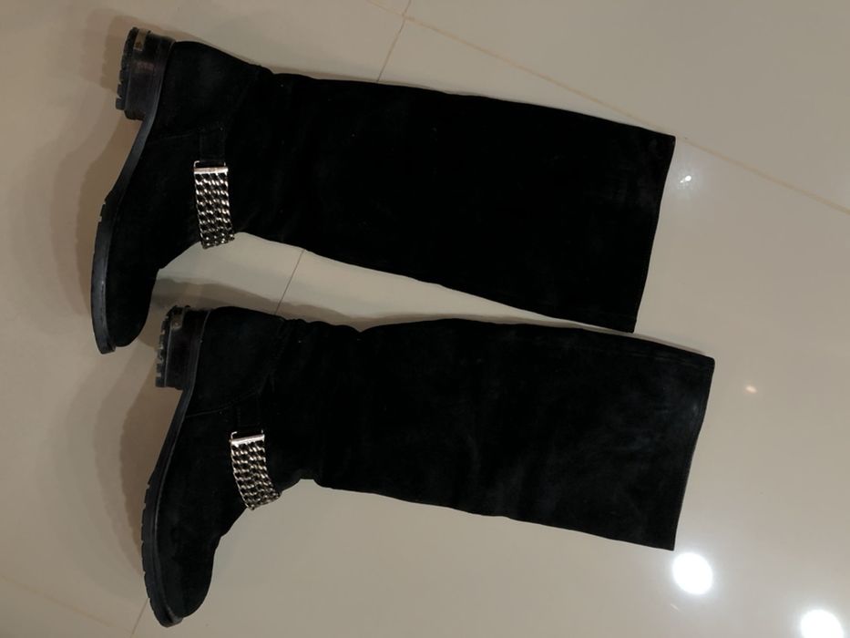 Продам зимнюю обувь