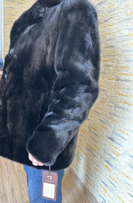 Новый шуба сатылады.