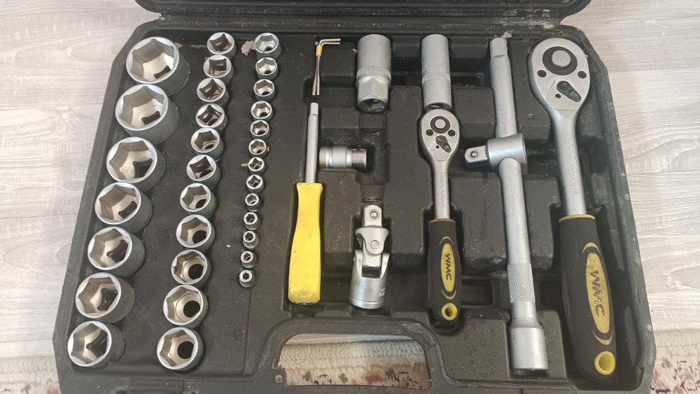 набор ключей из 52 пред.