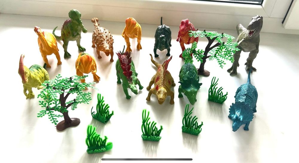 Динозавры игрушки