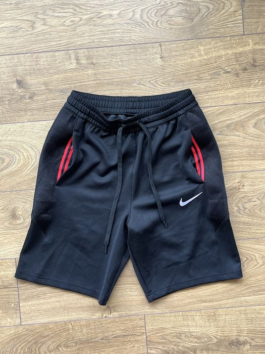 NIKE Therma Flex Showtime Basketball Shorts - Нови размер М / Оригинал