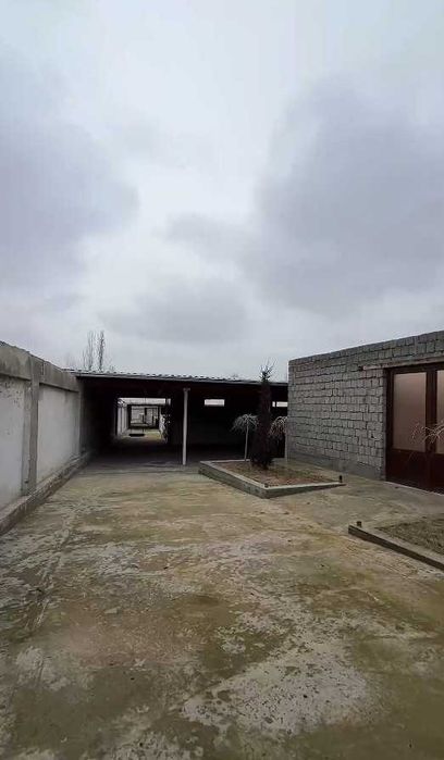 Продаётся ферма в Янгиюле 22 и 30 и 11 соток