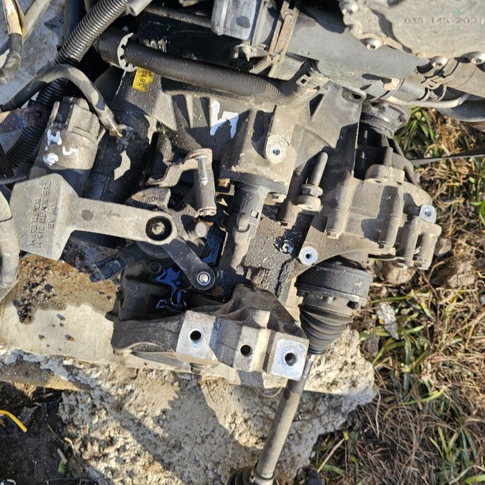 Двигател 1.9 105к.с BXE и оборудване за него.