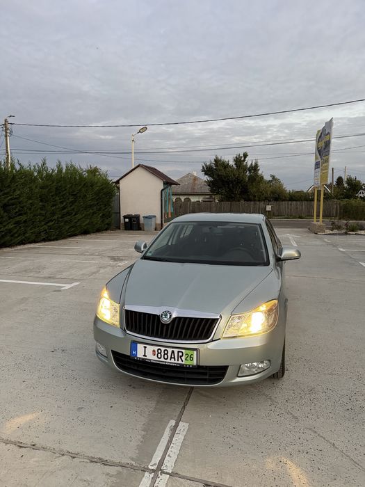 SKODA Octavia 2012 — imagine 5