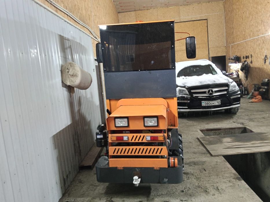 мини-погрузчик с вилами