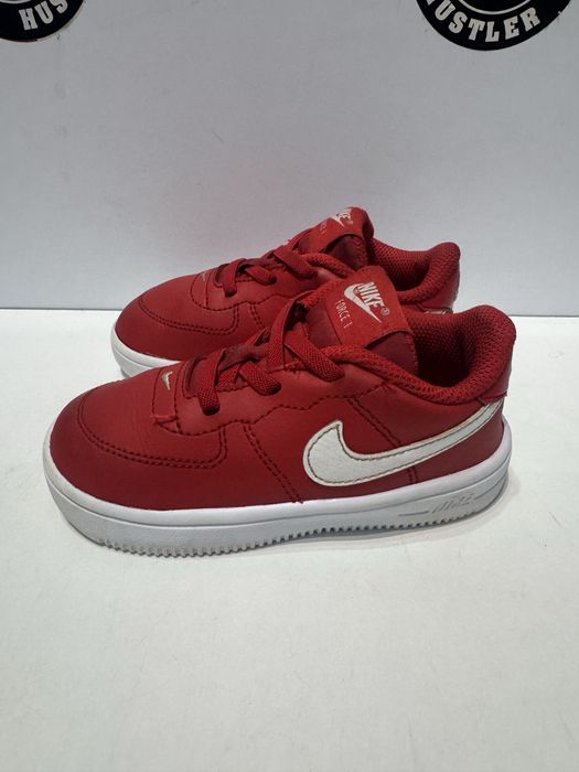 Маратонки NIKE AIR FORCE 1 . Номер 25