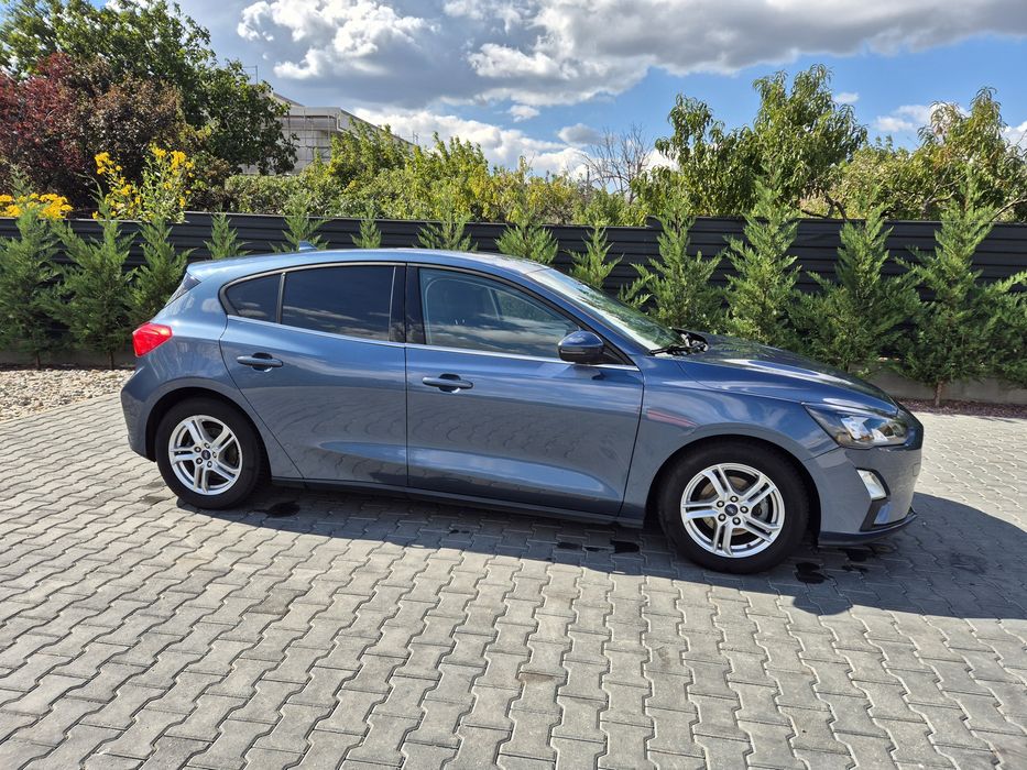 FORD Focus 2020 — imagine 3
