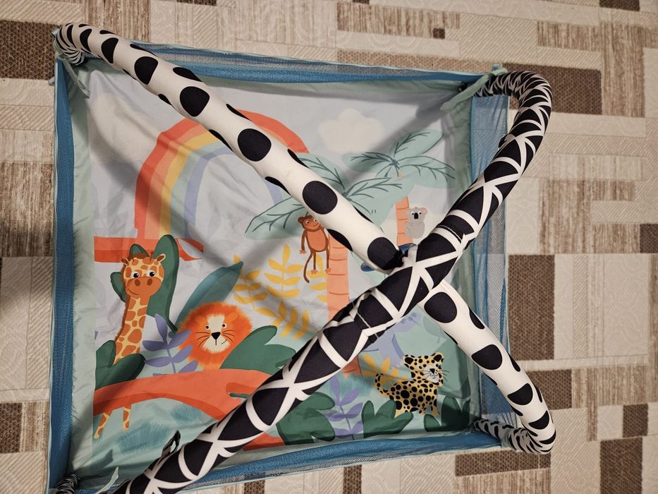 Saltea activitati bebe