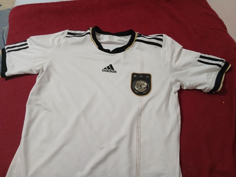 Vind tricou de fotbal original