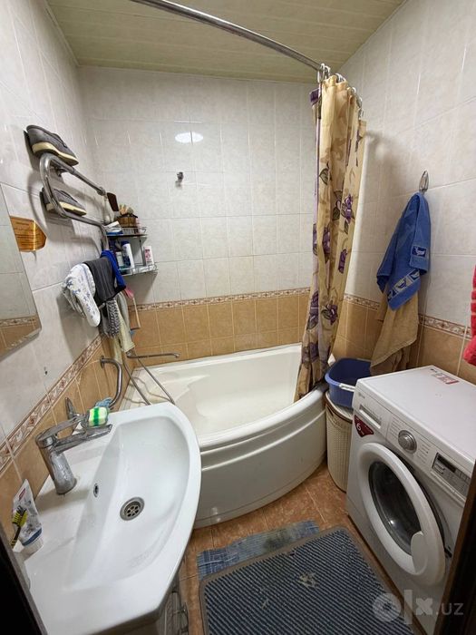 Срочно продается 4 комнатная квартира Авиа городок Французкая