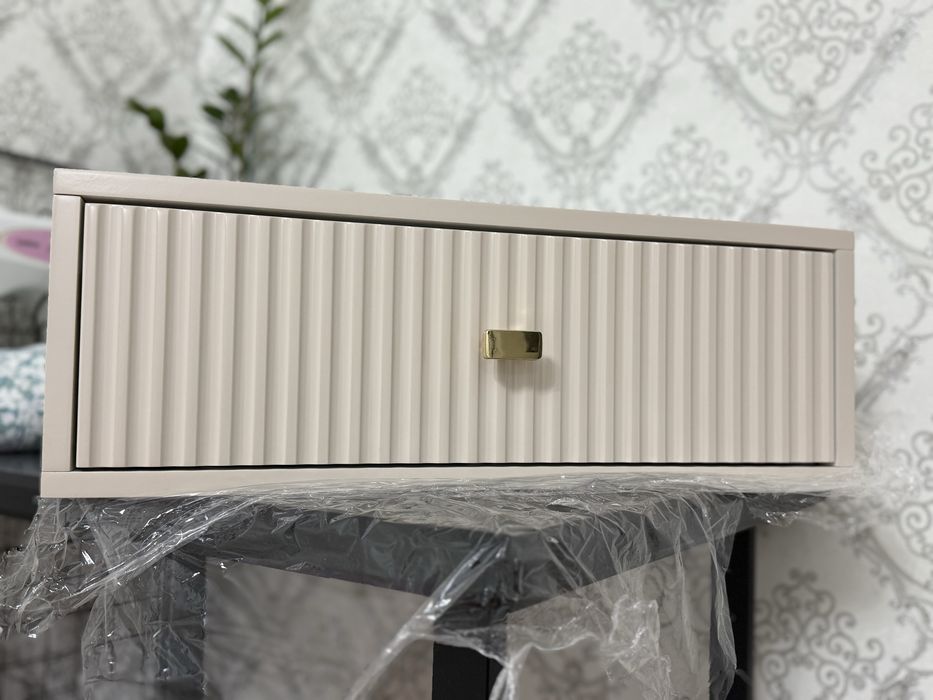 Тумба навесная.