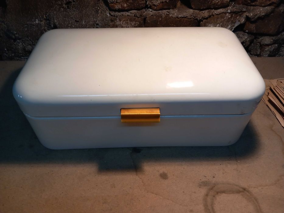 Cutie Veche Pentru Paine,Art Deco, Emailata,Anii ''30