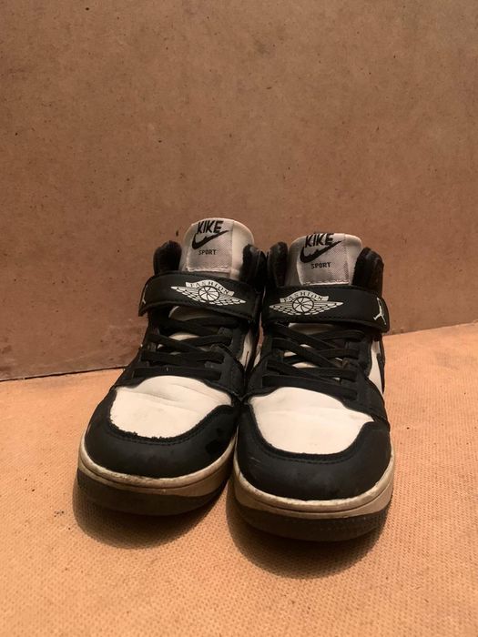 Кроссовки NIKE - 35 размер