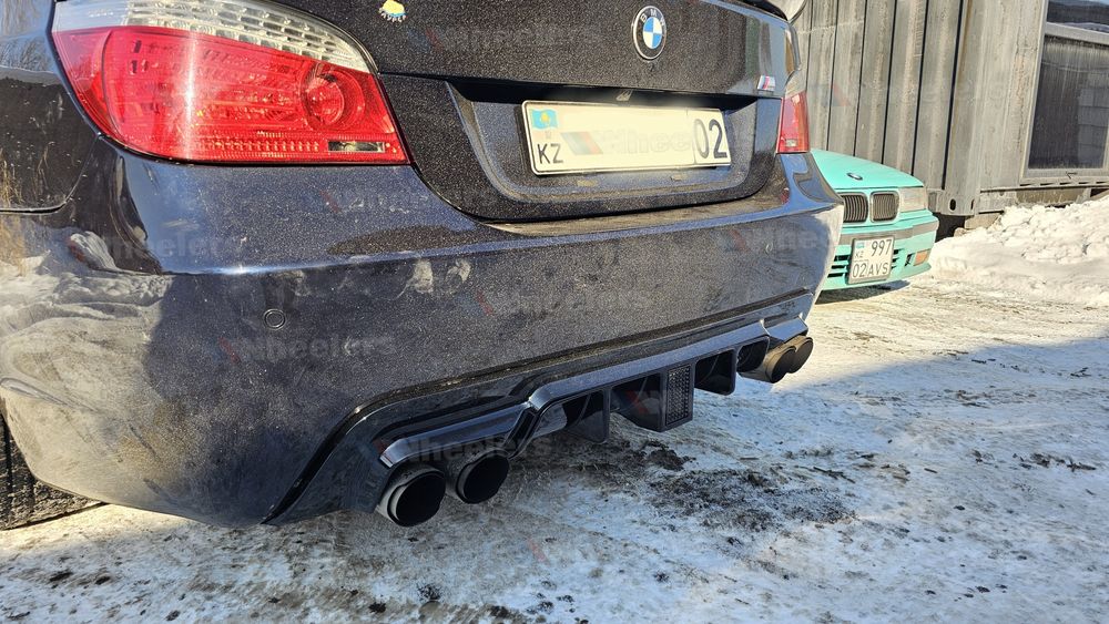 E60 диффузор на задний бампер М
