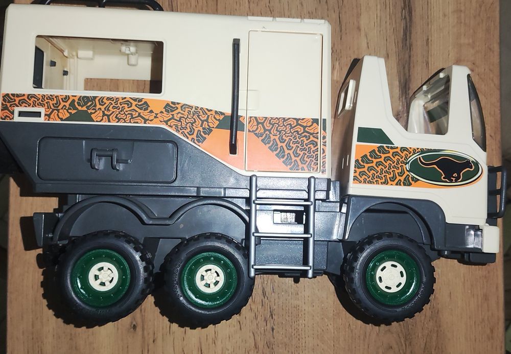 Машинки Hot wheels, трековая. Грузовик Playmobile  Юнусабад