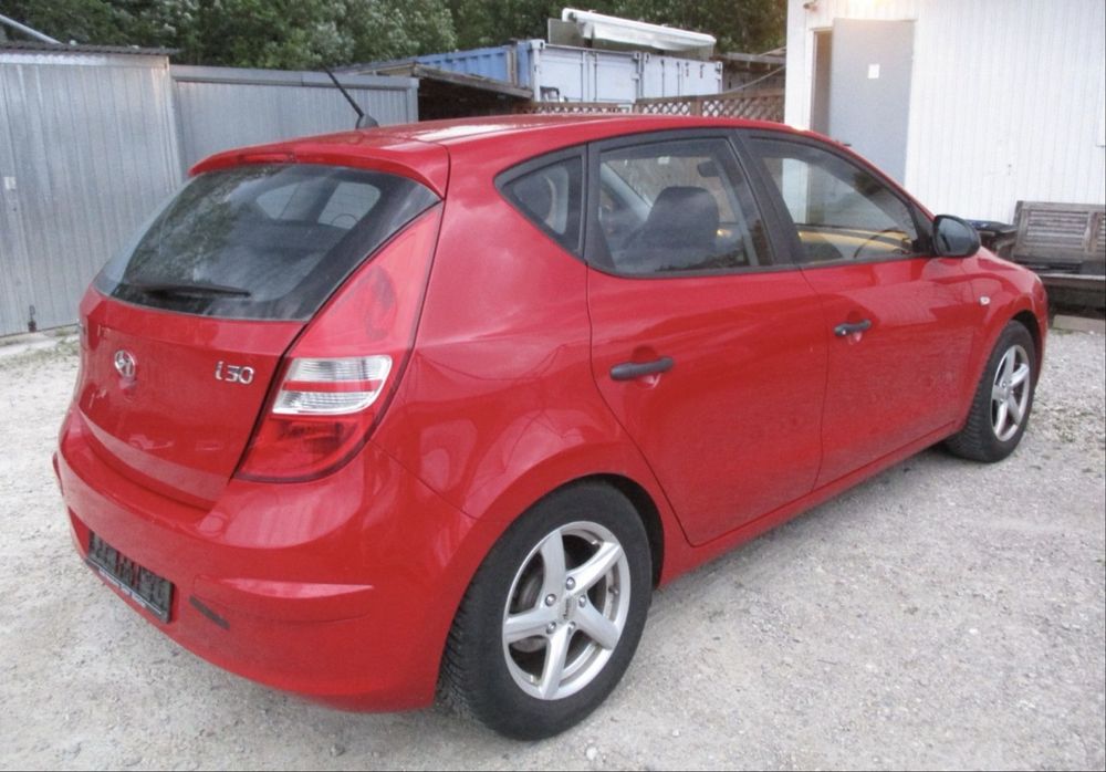 Dezmembrez Hyundai i30 1.4 Benzină 2009 Import Germania