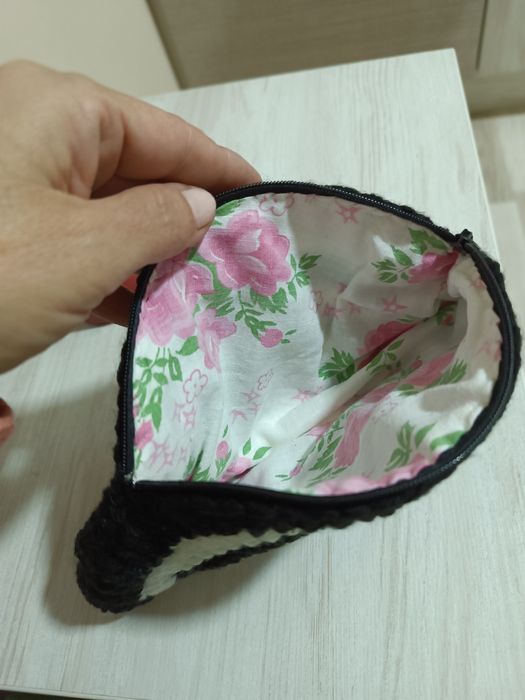 Плетен несесер с цип