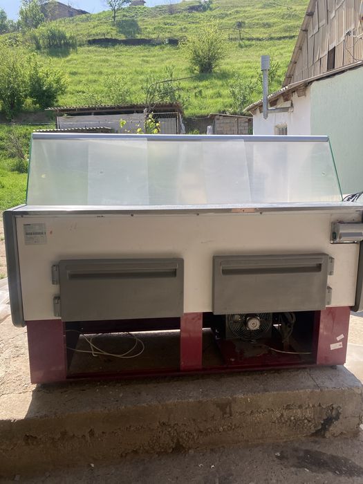 Ветринный холодильник