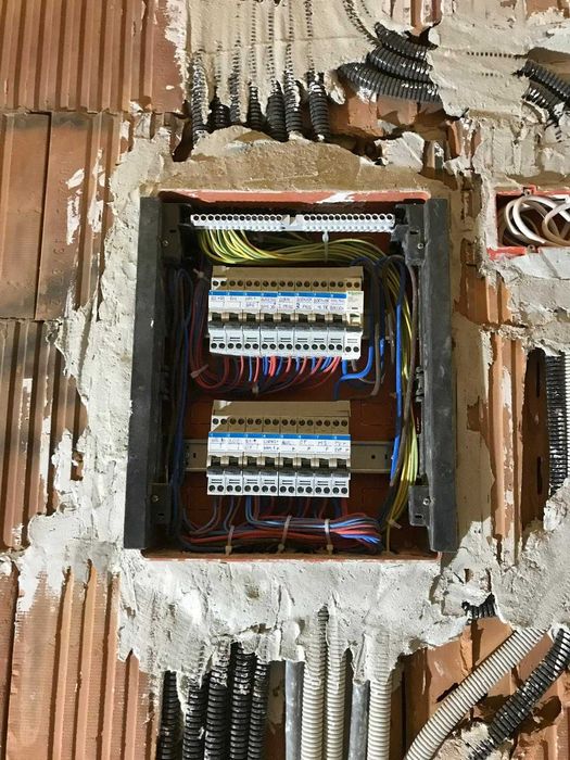 CTR CONSTRUCT SRL – Instalații Electrice Profesionale