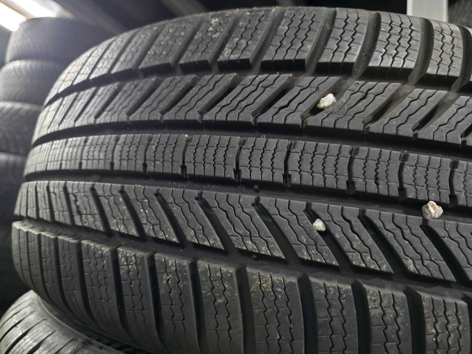 2бр Като нови зимни гуми 225 55 16 - Continental