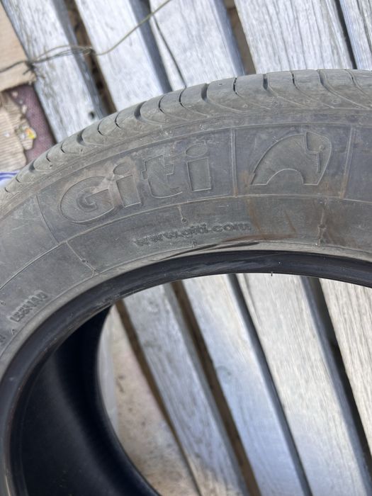 Продам комлпект новых шин .