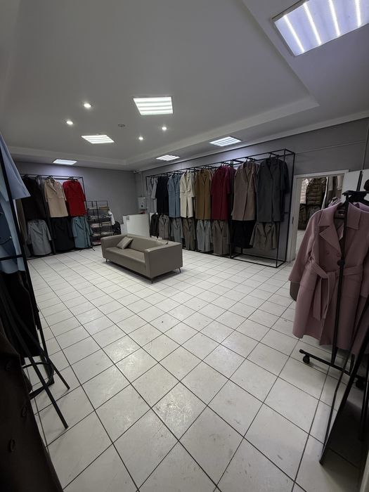 Продам действующий магазин одежды