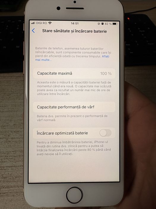 Vand Iphone 8 impecabil!