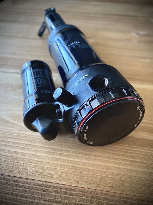 Нов RockShox Super Deluxe Select 205x65