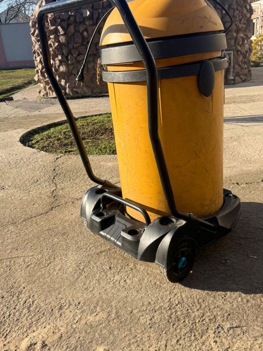 Пылесос с сильном напором