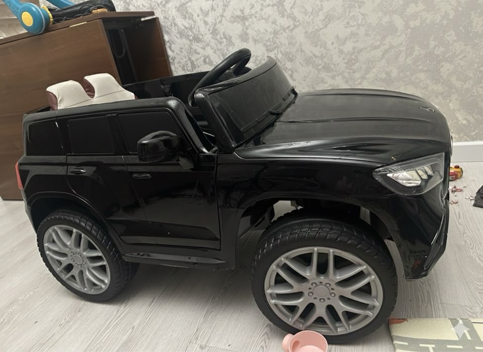 Детский электромобиль