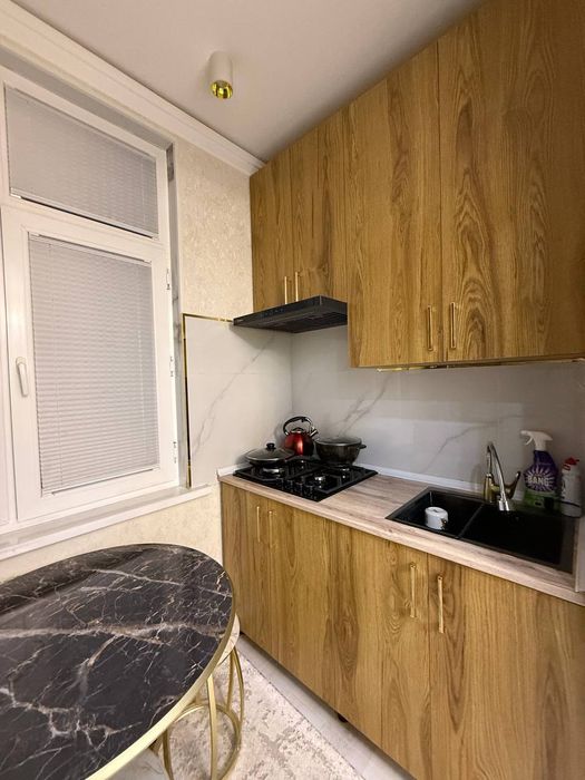 ARENDA .Olmazor Malika bozorga yaqin 2xonli kvartira arendaga berilad