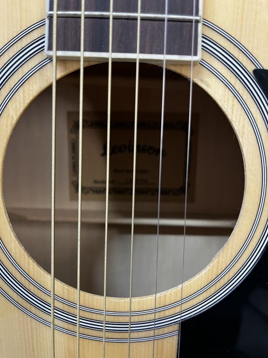 Гитара:  Levinson-4100