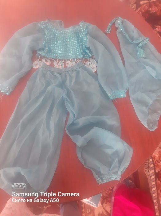 Продам детские платья