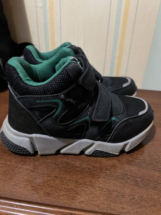 Продам обувь на мальчика