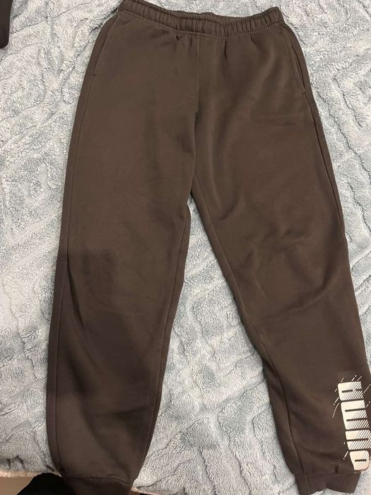 Грейка umbro 50 лв,долнище на puma 20 лв