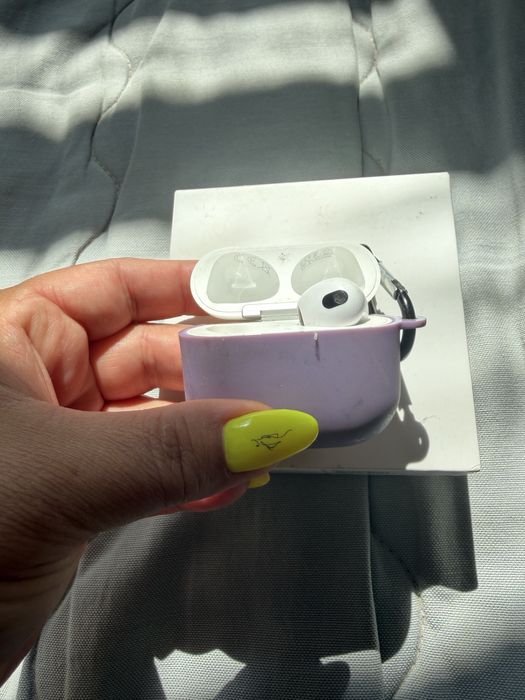 AirPods 3 (наушники)