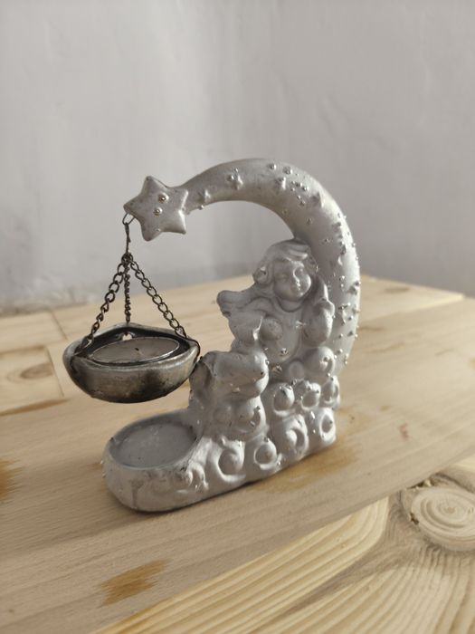 Vând bibelou îngeraș cu candela