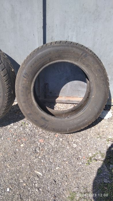 Гуми 225 60 16 цола