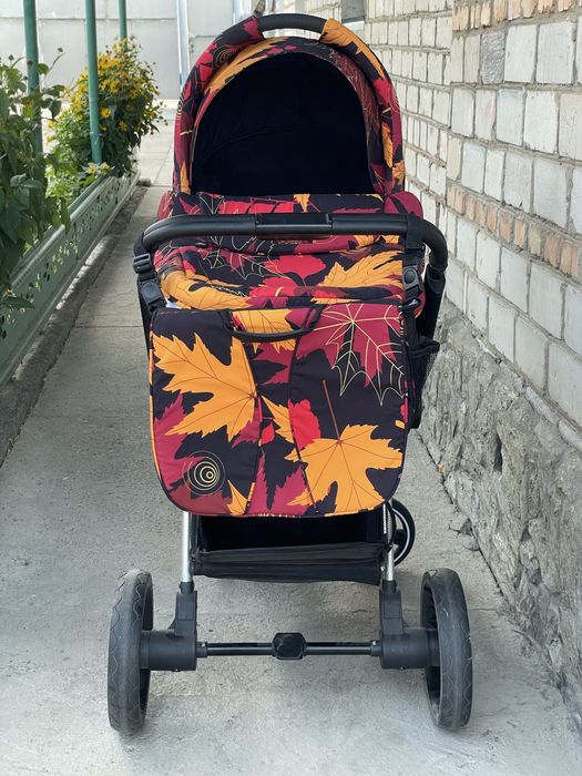 Коляска designed by Italy 2 в 1