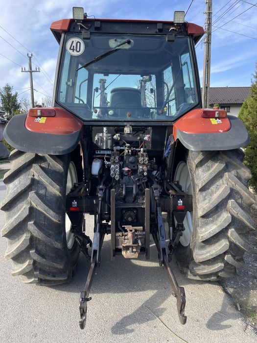 Tractor (Fiat) New holland M 100  cu încărcător frontal
